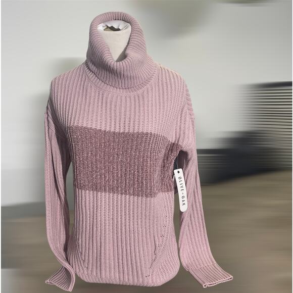 Oversized Knit Turtleneck Sweater - Picture 1 of 3